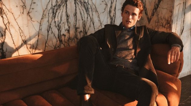 Secret Love: Simon Nessman Fronts Massimo Dutti Fall '19 Campaign Simon Nessman stars in Massimo Dutti's fall-winter 2019 campaign.