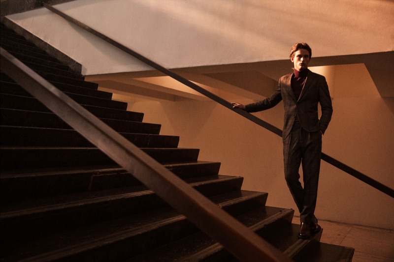 A sharp vision, Simon Nessman appears in Massimo Dutti's fall-winter 2019 campaign.