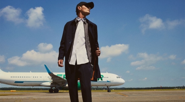 Julien Sabaud is Chic in Zara Man Traveler Collection Ready for takeoff, Julien Sabaud sports a look from Zara's sleek Traveler collection.