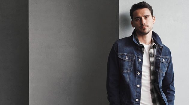 Arthur Kulkov & Andrew Shaw Model 34 Heritage Fall '19 Styles Top model Arthur Kulkov wears 34 Heritage's Travis denim jean jacket.