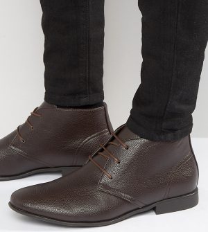 ASOS DESIGN Wide Fit Chukka Boots In Brown Faux Leather - Brown ASOS DESIGN Wide Fit Chukka Boots In Brown Faux Leather - Brown