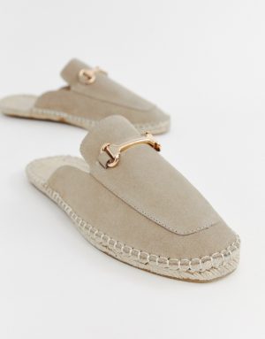 ASOS DESIGN mule espadrilles in stone suede with snaffle - Stone ASOS DESIGN mule espadrilles in stone suede with snaffle - Stone