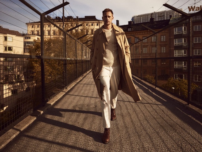 A chic vision, Alexander Skarsgård fronts Clarks' fall-winter 2019 campaign.