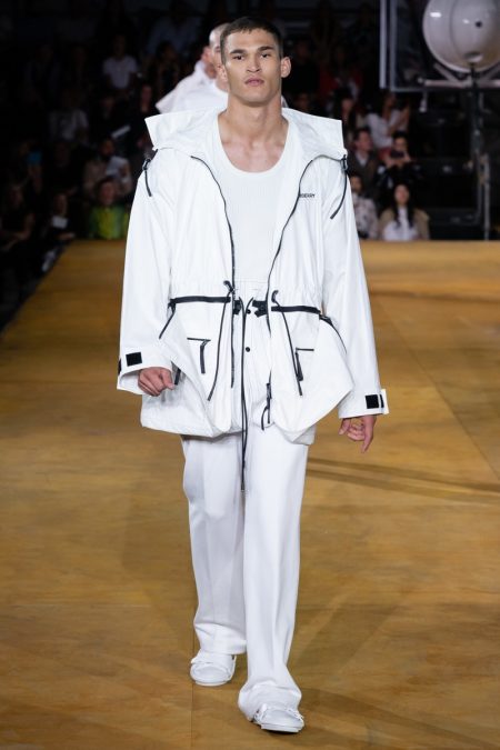 Burberry Spring Summer 2020 Mens Runway Collection 017
