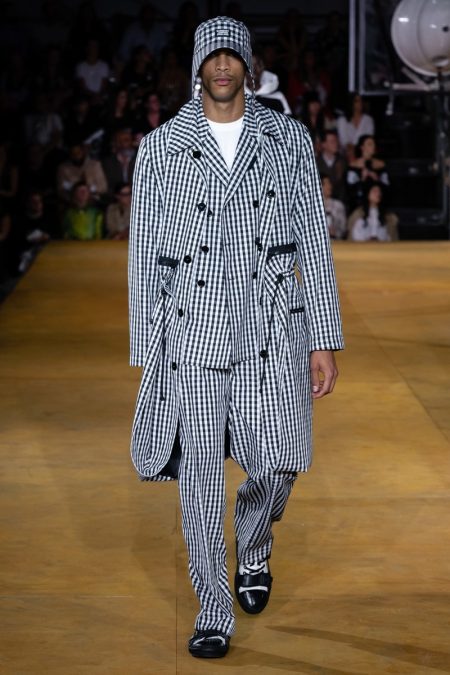 Burberry Spring Summer 2020 Mens Runway Collection 023