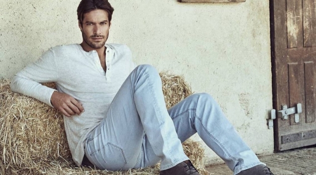 Gonçalo Teixeira Takes to the Country for Carmela Shoes Fall '19 Campaign Gonçalo Teixeira fronts Carmela Shoes' fall-winter 2019 campaign.