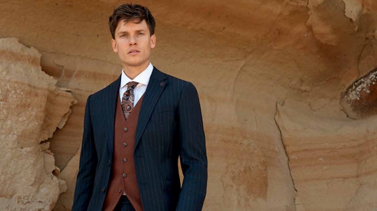 Chris Doe Takes to Desert in Sharp Styles for Damat Fall ’19 Campaign
