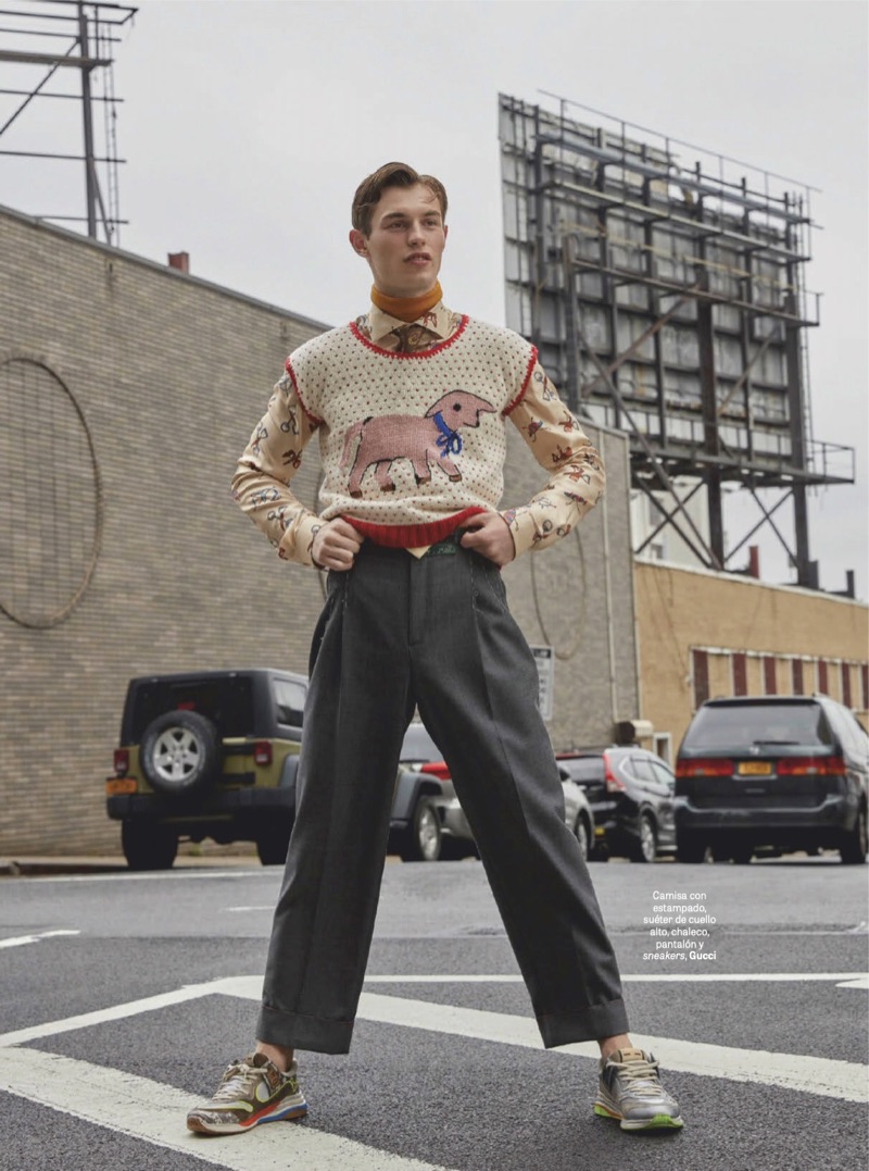 Kit Butler dons a Gucci look for GQ México.