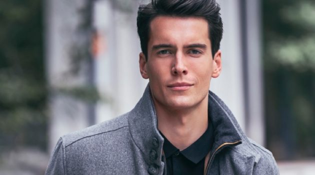 Harry Rowley Steps Out in Iconic Style for London Fog Fall '19 Campaign Harry Rowley stars in London Fog's fall-winter 2019 campaign.