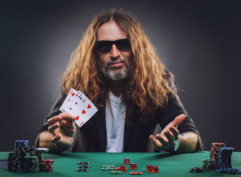 Can What You Wear Give You the Edge in Poker? The Fashionisto