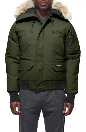 Men's Canada Goose Pbi Chilliwack Regular Fit Down Bomber Jacket With Genuine Coyote Trim, Size X-Small - Green Men's Canada Goose Pbi Chilliwack Regular Fit Down Bomber Jacket With Genuine Coyote Trim, Size X-Small - Green