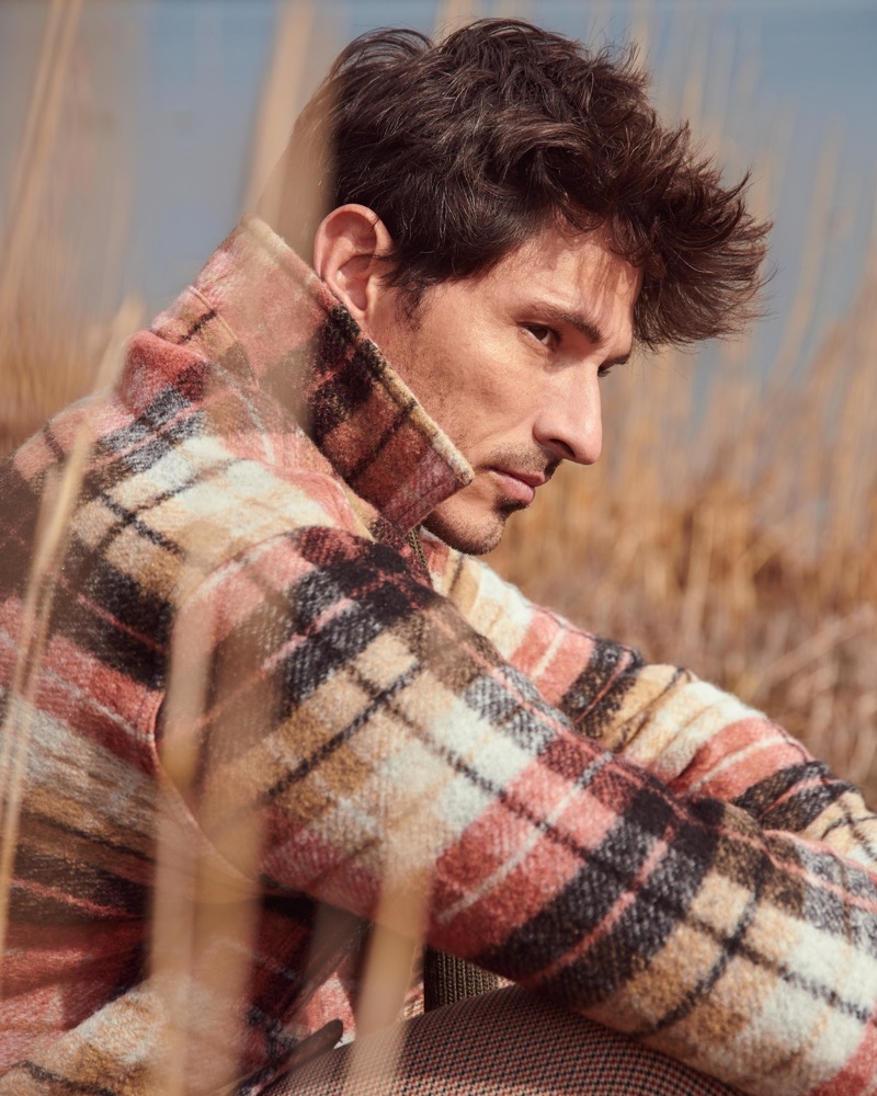 Donning a checked coat, Andres Velencoso fronts Peek & Cloppenburg's fall-winter 2019 campaign.