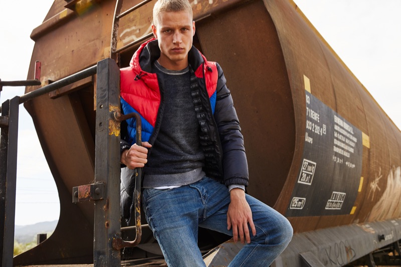 Going sporty, Michael Oder fronts Q/S by s.Oliver's fall-winter 2019 campaign.