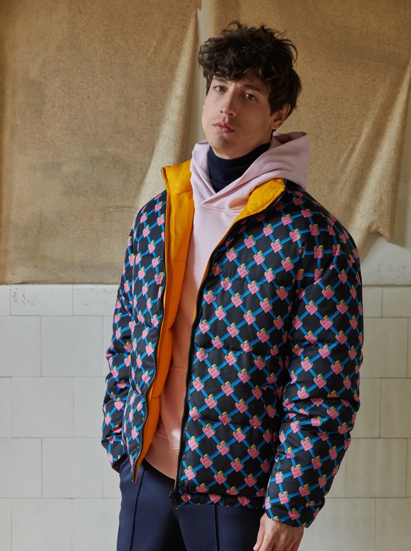 Going sporty, Nicolas Ripoll models fall layers from Scotch & Soda. » The Atelier: Nicolas Ripoll Dons Fall Prints for Scotch & Soda Going sporty, Nicolas Ripoll models fall layers from Scotch & Soda.