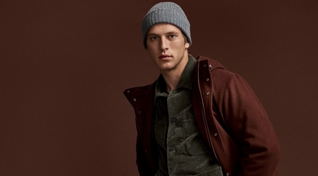 Jules Raynal Sports Fall '19 Outerwear by Selected Homme Model Jules Raynal embraces autumnal hues in Selected Homme's fall-winter 2019 outerwear collection.