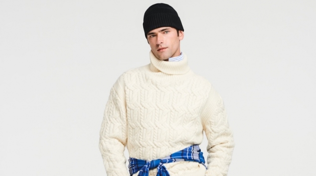 Sean & Ty Embrace a 'Classic American Cool' in Tommy Hilfiger Fall '19 Collection A chic but sporty vision, Sean O'Pry rocks a Tommy Hilfiger cable-knit turtleneck sweater with stretch pants.