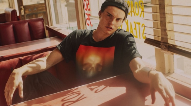 Tribe 02: Gabriel, Callum + More Take a Zara Road Trip Gabriel Jayne wears a graphic t-shirt, beanie, and black slim-fit jeans from Zara.