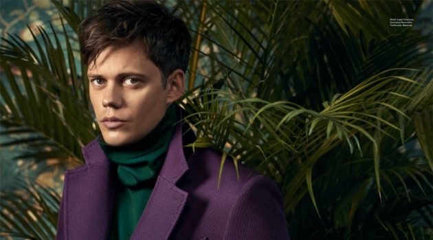 Mixing colors, Bill Skarsgård is regal in Givenchy.