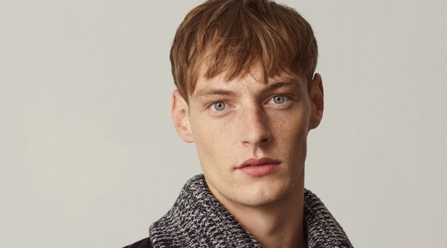 Roberto Sipos Dons Fall Weekend Style by COS Roberto Sipos sports a corduroy shirt with a high-neck mock collar from COS.