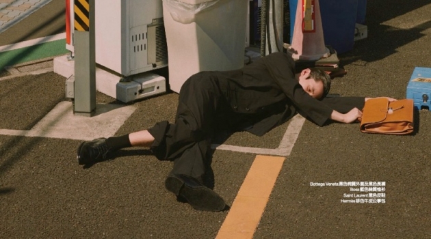 Sleepwalker: Chris Darton for Men's Uno Hong Kong Sleepwalker: Chris Darton for Men's Uno Hong Kong