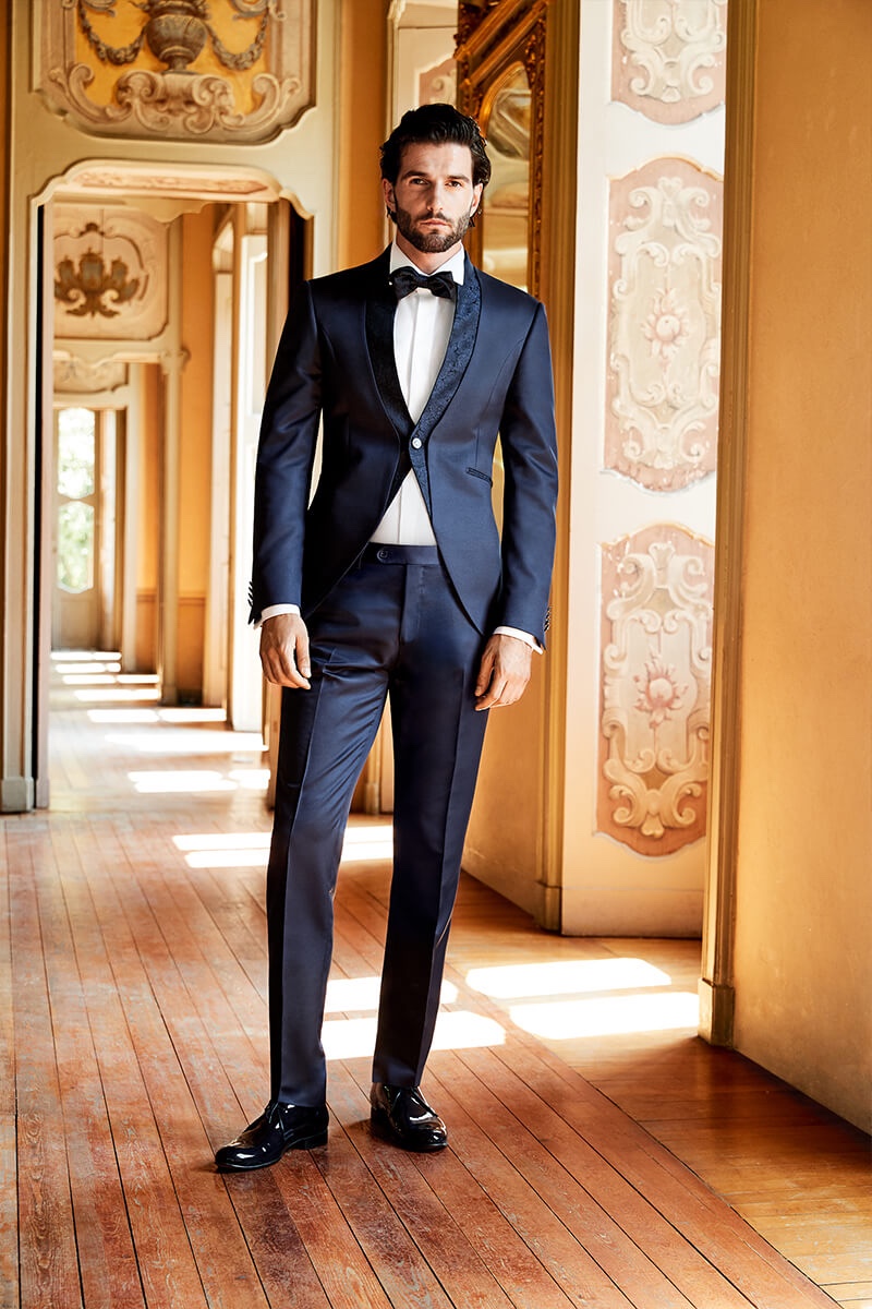 Andrea Melchiorre dons a sharp tuxedo from Lubiam 1911 Cerimonia's spring-summer 2020 collection.