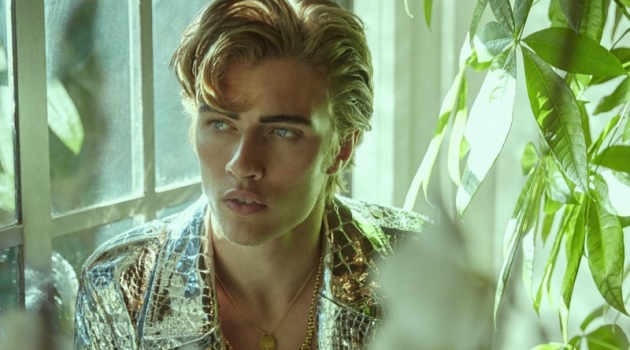 Lucky Blue Smith Goes Bold & Glam for L'Officiel Brasil Lucky Blue Smith Goes Bold & Glam for L'Officiel Brasil