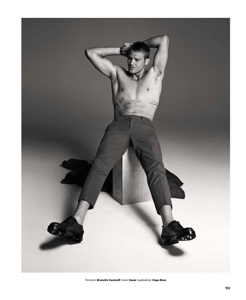 Matthew Noszka 2019 Esquire Turkey Photo Shoot 004