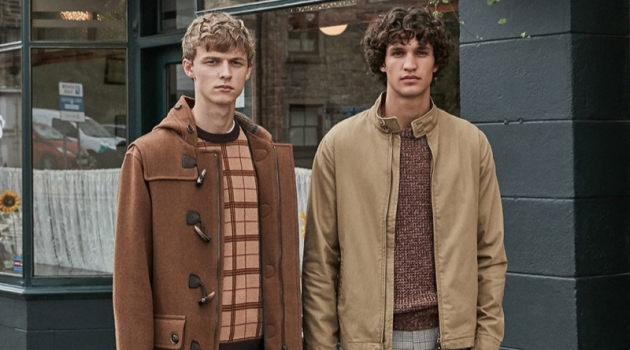 Francisco & Max Go for Fish & Chips for Sfera Fall '19 Campaign Models Max Barczak and Francisco Henriques star in Sfera's fall 2019 campaign.