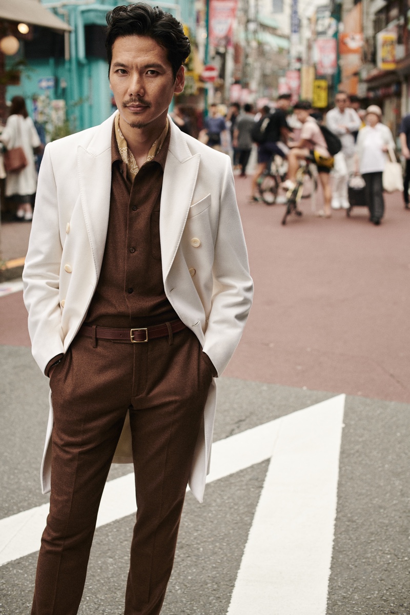 Taking to the streets of Tokyo, Shuhei Nishiguchi appears in Mango's fall 2019 #BEanICON campaign.