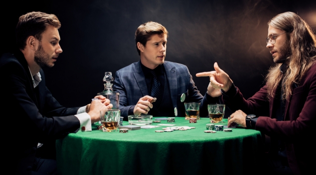 Poker Dress: What to Wear to a Poker Night? Stylish Men Playing Poker