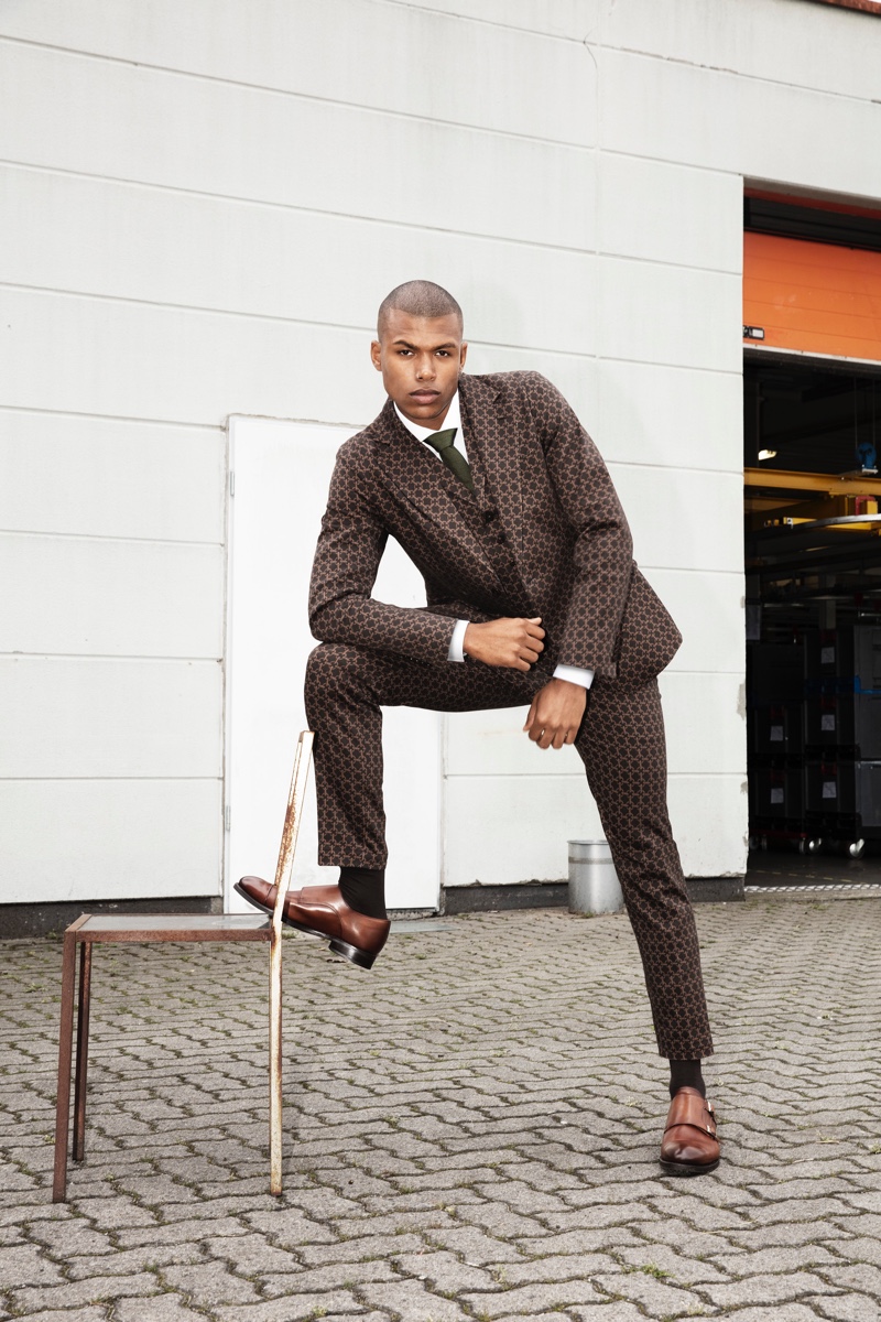 Maurice Jabar Werner dons a patterned three-piece suit for Wormland's fall-winter 2019 campaign.