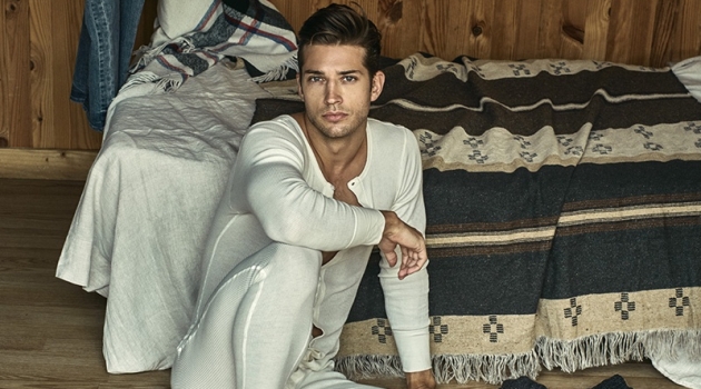 Ben Bowers Reunites with Xti for Fall '19 Campaign Ben Bowers stars in Xti's fall-winter 2019 campaign.