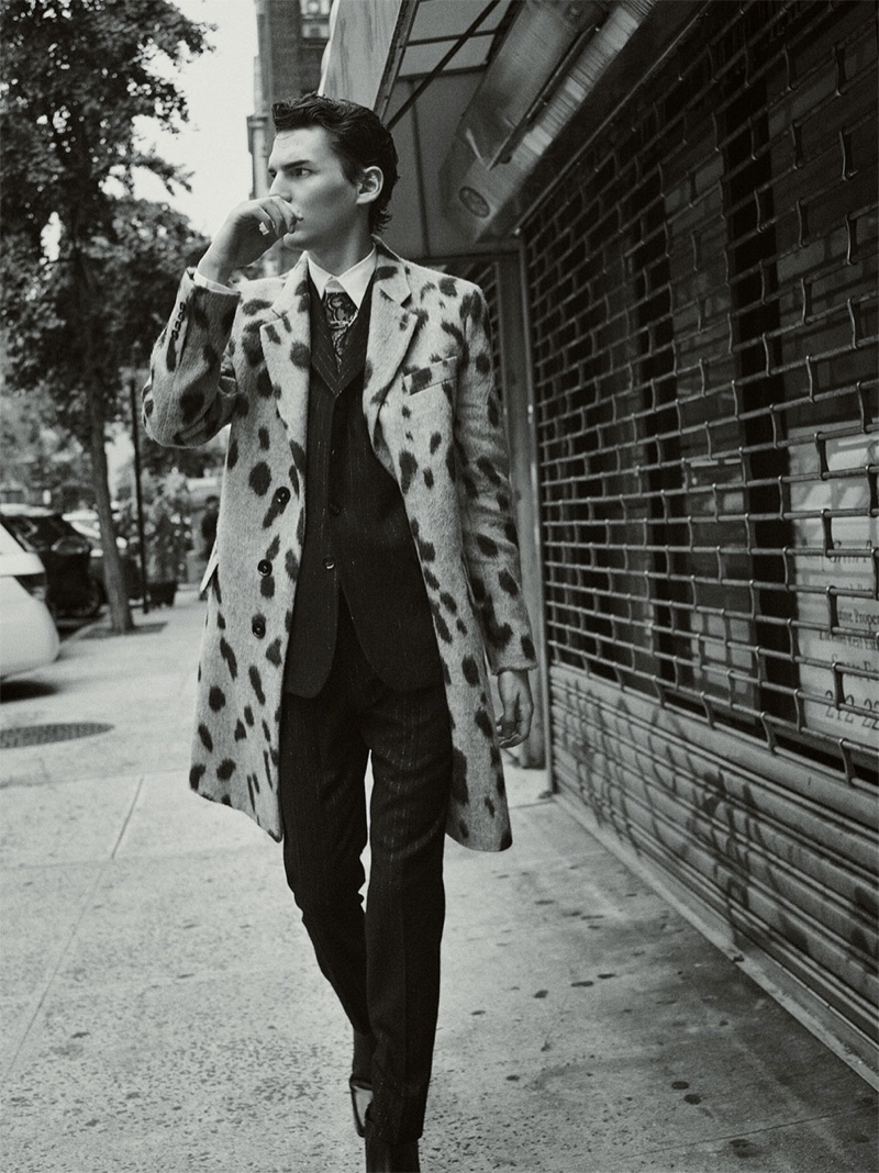 Making a statement in an animal print coat, Eli Epperson fronts Zara's fall-winter 2019 Collection campaign.