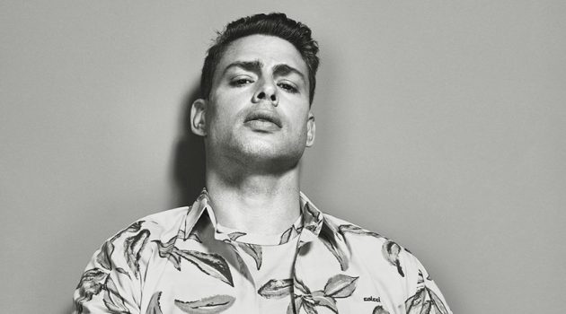 Cauã Reymond Returns as Face of Colcci for Spring '20 Botanical Lab Campaign Cauã Reymond dons a look from Colcci's spring-summer 2020 Botanical Lab collection.