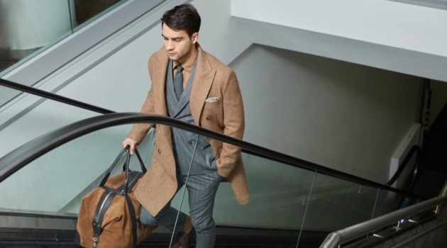 Aleksandar & Mattia Reunite with Eleventy for Fall '19 Campaign Taking on the role of the traveling man, Aleksandar Rusić stars in Eleventy's fall-winter 2019 campaign.