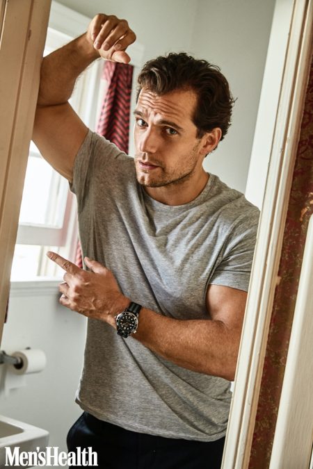 Henry Cavill links up with Men's Health for its December 2019 issue.