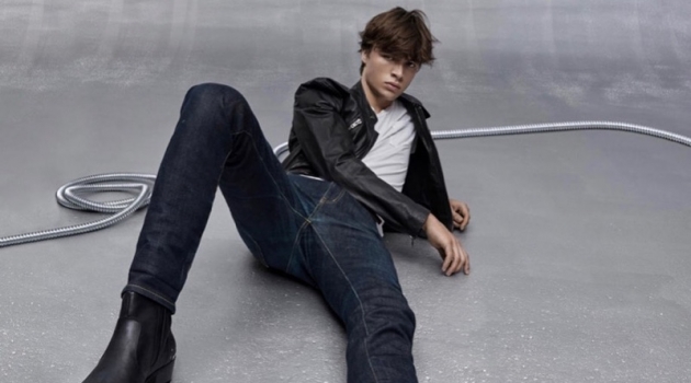 Ashton & T.J. Front Steve Madden Holiday '19 Campaign Ashton & T.J. Front Steve Madden Holiday '19 Campaign