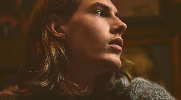 Marcel & Niclas Cozy Up to Zara Fall '19 Knitwear A cozy vision, Niclas Koch models Zara knitwear for the season.