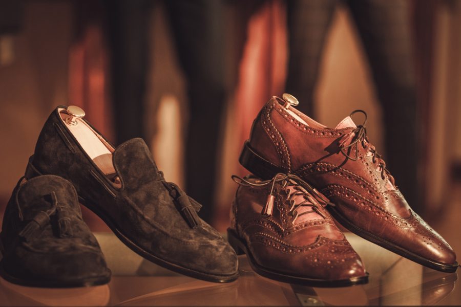 What Are Bespoke Shoes & What to Wear for Luxury Casino – The Fashionisto