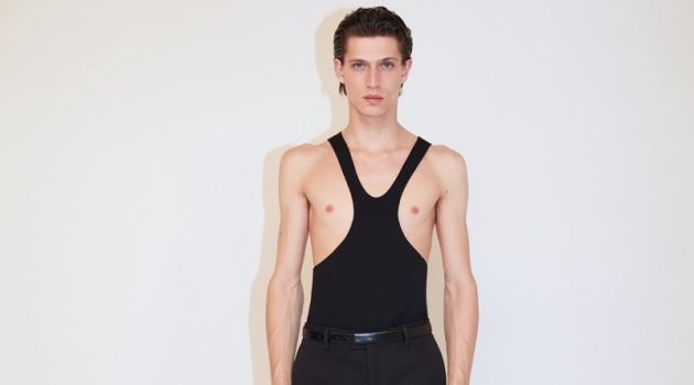 Bottega Veneta Embraces Clean Lines for Resort '20 Collection Bottega Veneta Embraces Clean Lines for Resort '20 Collection