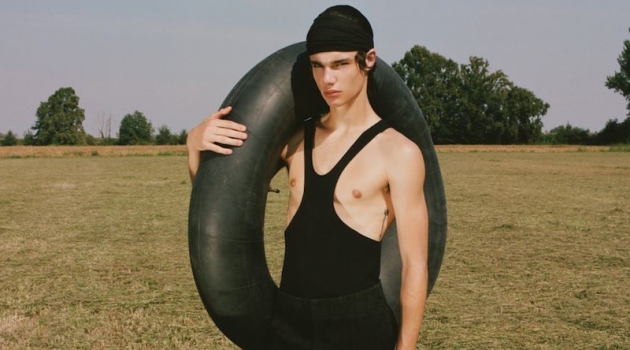 Fernando Lindez is Fashion-Forward for H Magazine Fernando Lindez is Fashion-Forward for H Magazine