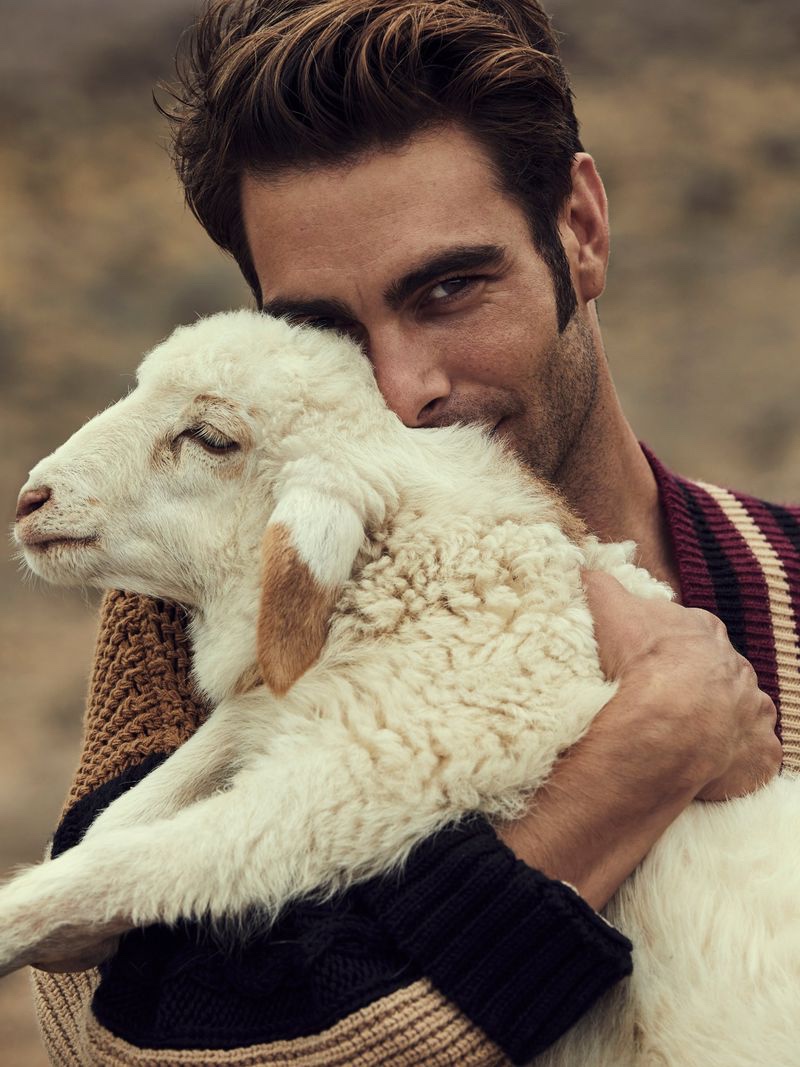 Jon Kortajarena 2019 Vogue Poland 009