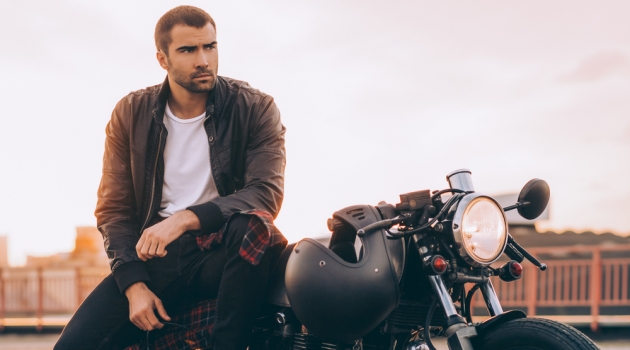 T-Shirt Tips for Men: Making T-Shirts Less Casual Man T-Shirt Leather Jacket Motorcycle