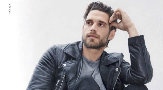 Simone Rocks Stylish Shoes for Nero Giardini Fall '19 Campaign Simone Bredariol rocks black sneakers for Nero Giardini's fall-winter 2019 campaign.