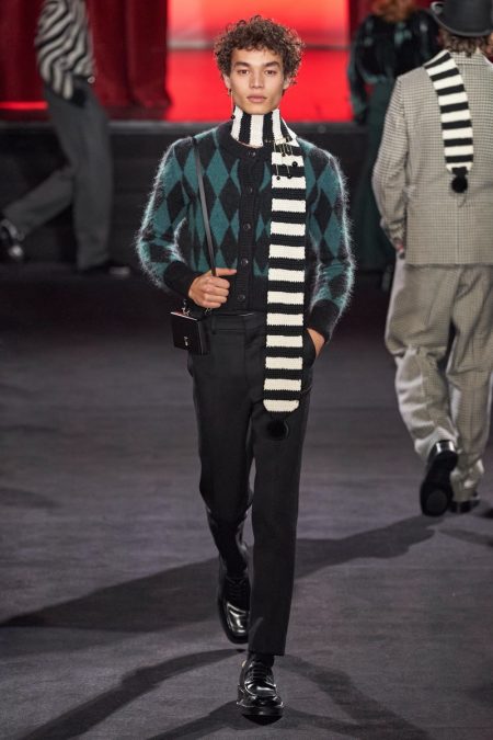 AMI Fall Winter 2020 Mens Collection Runway 014