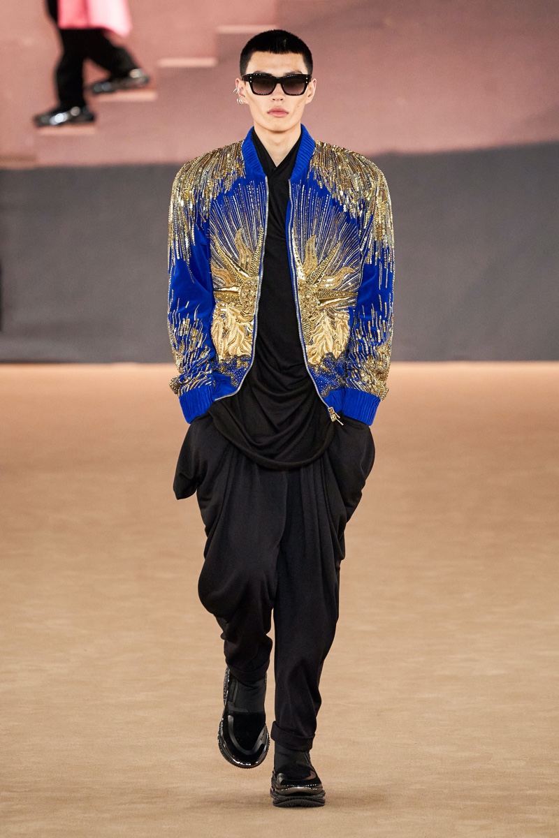 Balmain Fall Winter 2020 Mens Collection Runway 041