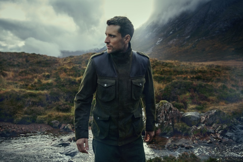 Embracing military-inspired style, George Barnett rocks a Barbour Gold Standard Supa Corbridge Wax jacket. » George Barnett Sports Barbour Gold Standard Fall '20 Collection Embracing military-inspired style, George Barnett rocks a Barbour Gold Standard Supa Corbridge Wax jacket.