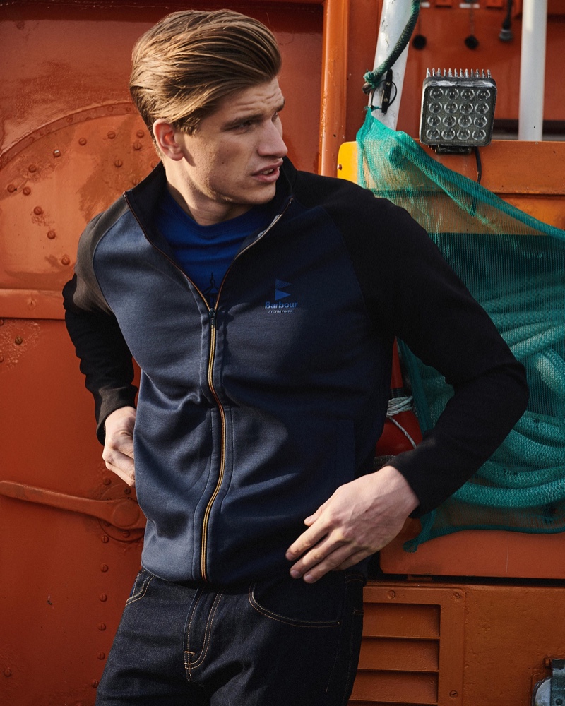 Model Toby Huntington-Whiteley is a sleek vision in a slim-fit look from Barbour's spring-summer 2020 collection. » Toby Sports Early Spring '20 Fashions from Barbour Model Toby Huntington-Whiteley is a sleek vision in a slim-fit look from Barbour's spring-summer 2020 collection.