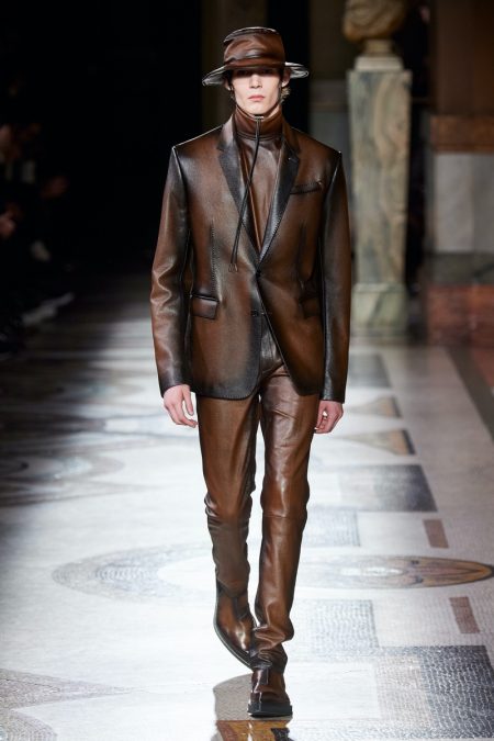 Berluti Fall Winter 2020 Mens Collection Runway 010