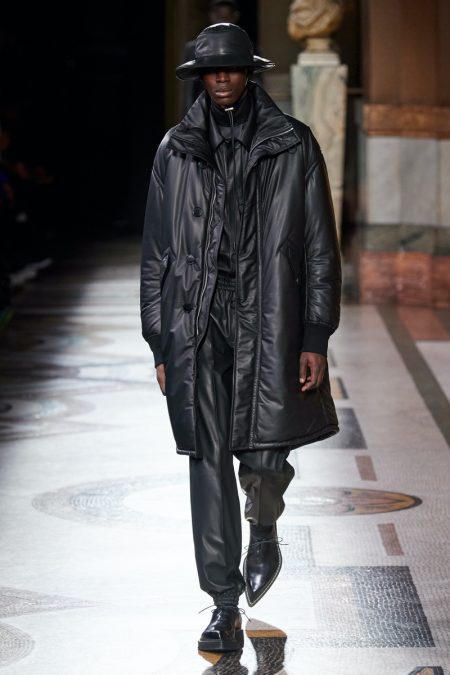 Berluti Fall Winter 2020 Mens Collection Runway 022